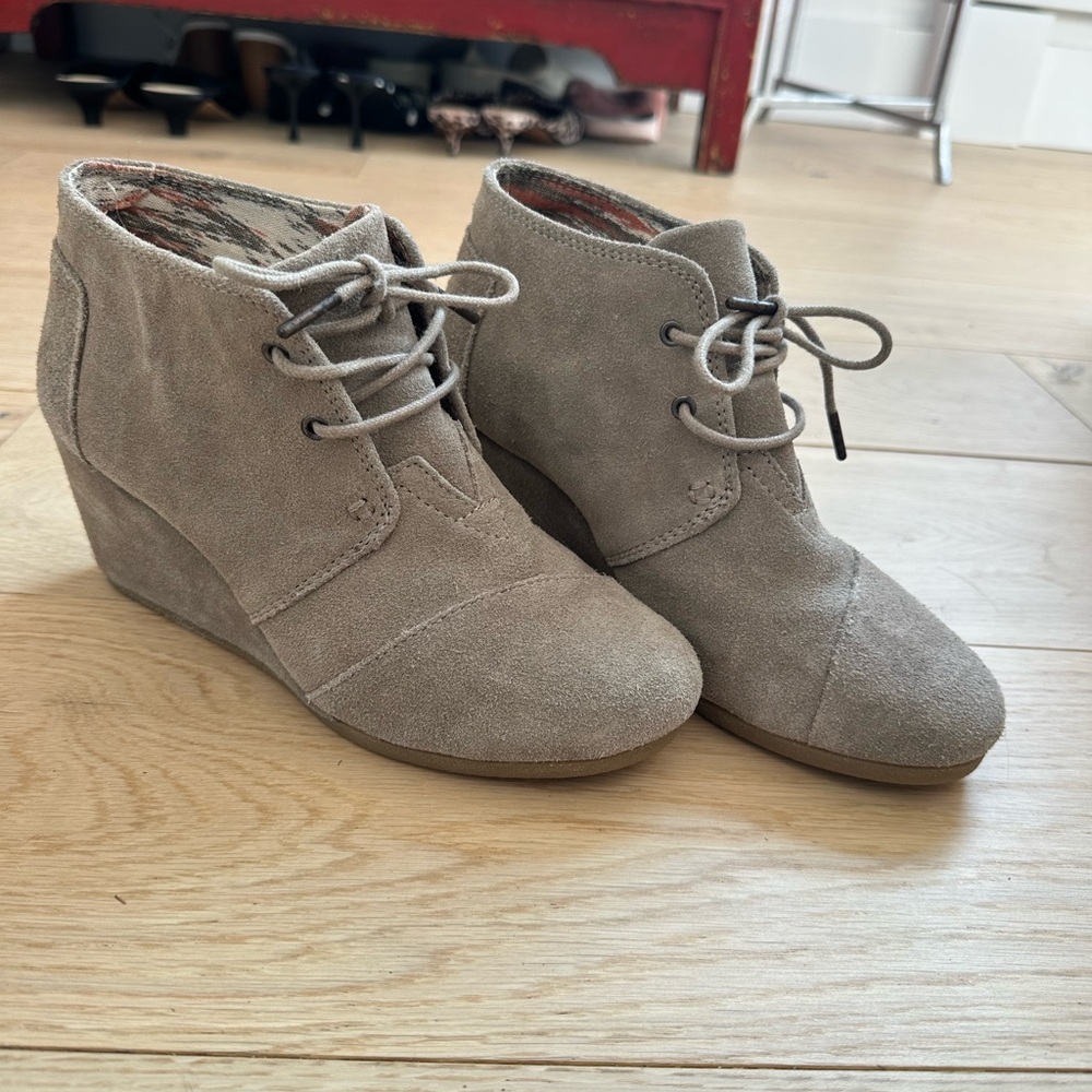 Toms Womens Lace-up Tie Wedge Boots